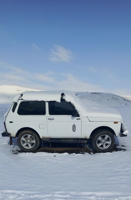 Продам нива 2121 состояние хорошее