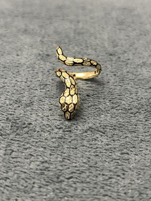 Inel de aur 14k.