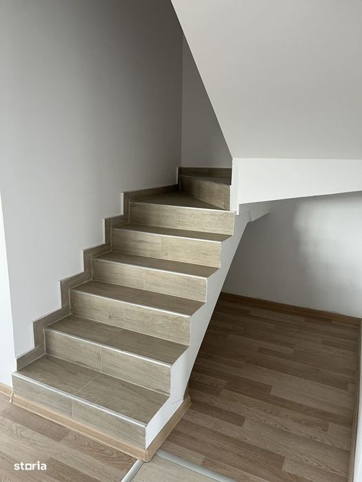 Vand duplex la cheie - suprafata utila este de 110 m2 ,   3 dormitoare