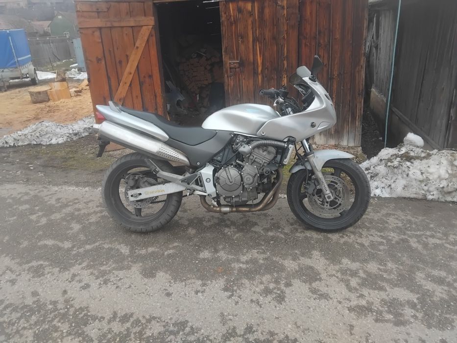 Vând honda hornet s600