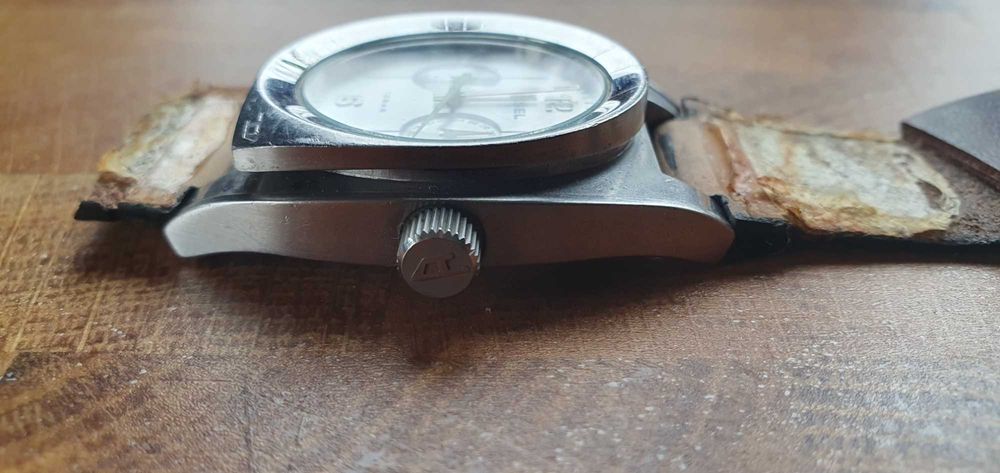 Ръчен часовник Diesel DZ4020