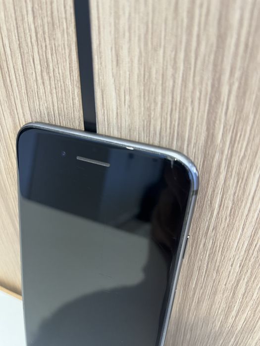 Iphone 8 plus holati yaxshi aybi yoq ochilmagan