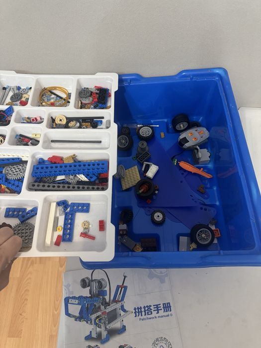 Конструктор с маторами