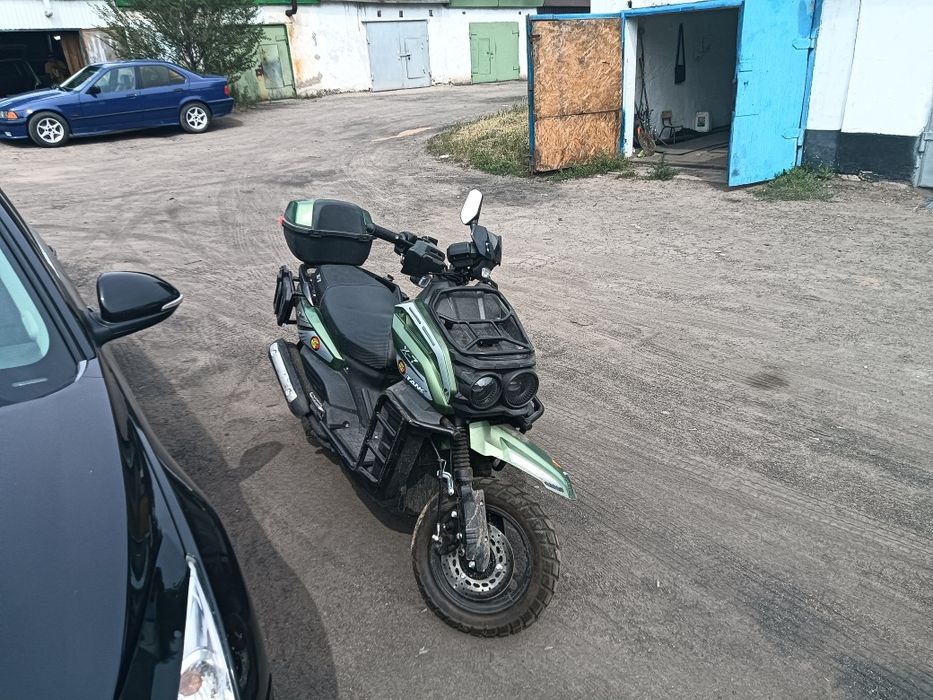 Продаю скутер tank x 7