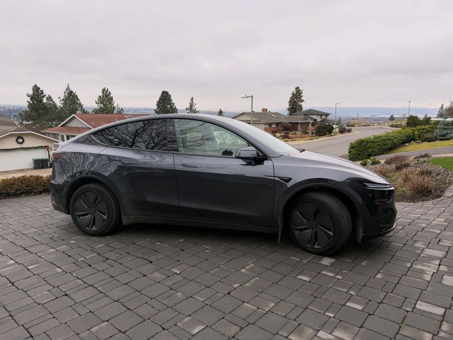 Tesla model Y juniper, 2026 чистая.