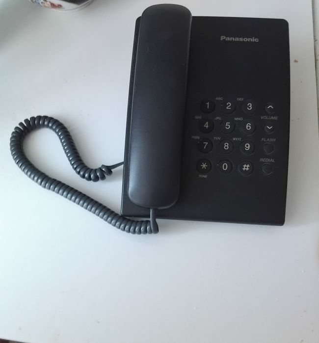 Телефон домашний. Стационарный чёрный.