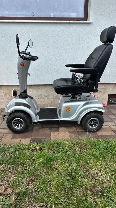 Carucior electric handicap dizabilitati scaun carut tricicleta scuter