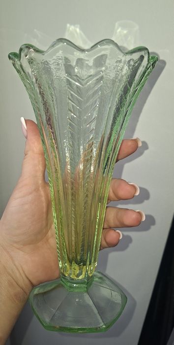 Ваза цветное стекло Неман