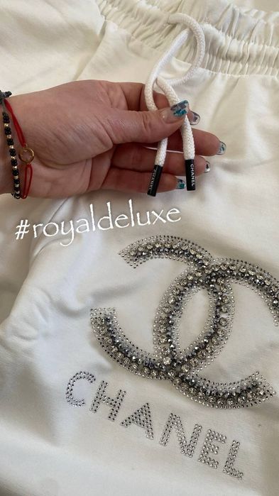 Compleu pentru damă