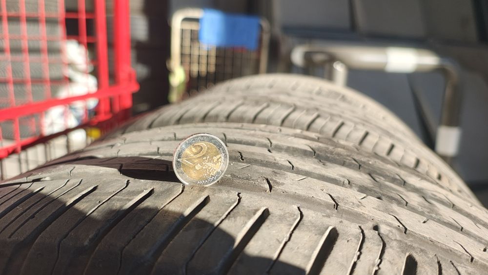 Continental 235/50/19