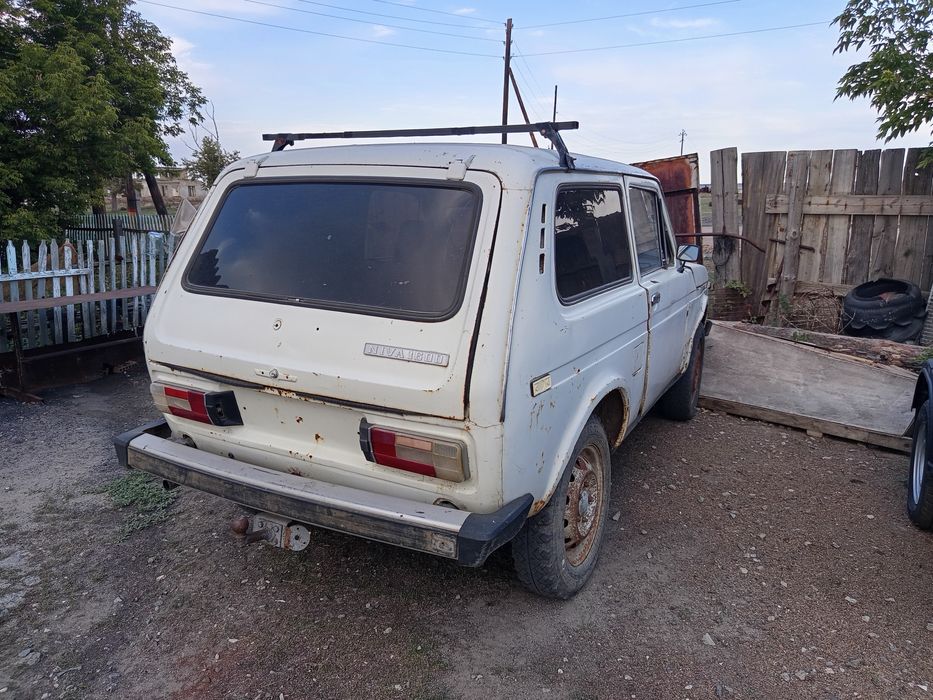 Продам ниву 350000