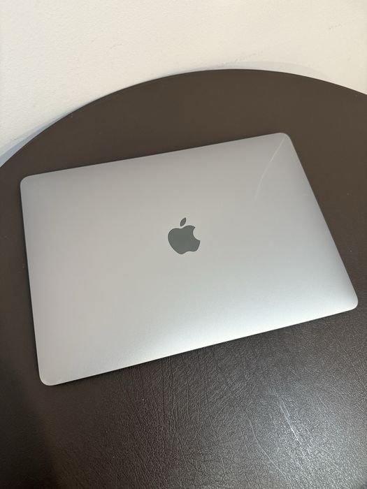 MacBook air 13 8gb