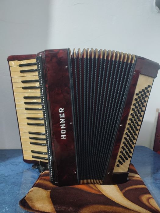 Vând Acordeon Hohner Verdi 2