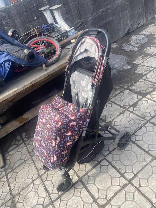 Коляска прогулочная