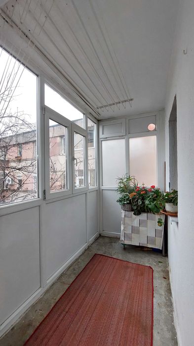 Vand apartament 2 camere decomandate; Brazda lui Novac, etaj 3/4