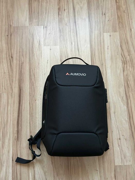 rucsac pentru  laptop 15'6  USB charger