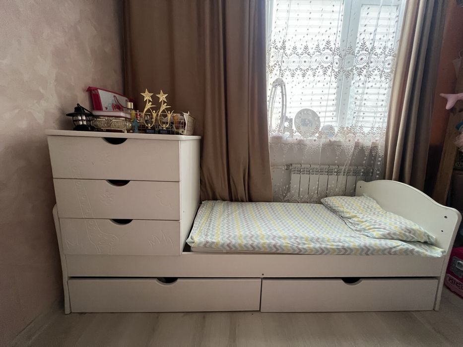Продам детскую кровать трансформер