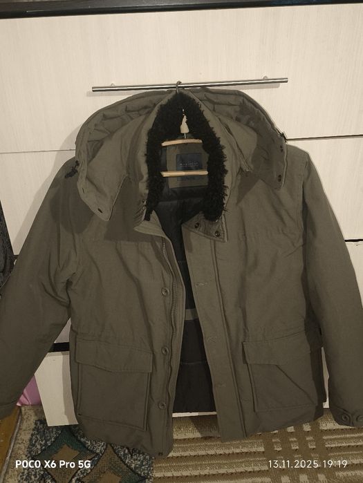 Продам зимнюю куртку