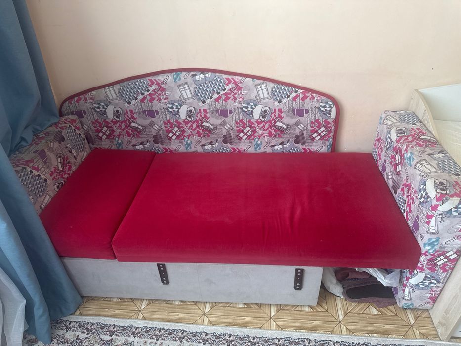 Продам детский диван трансформер