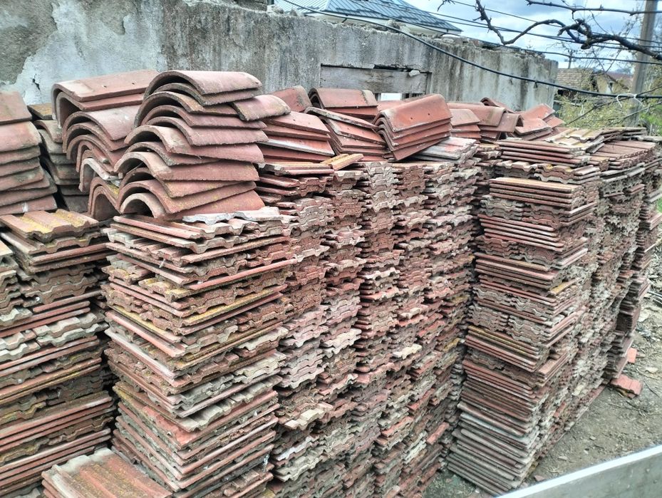 Vând țigla de beton