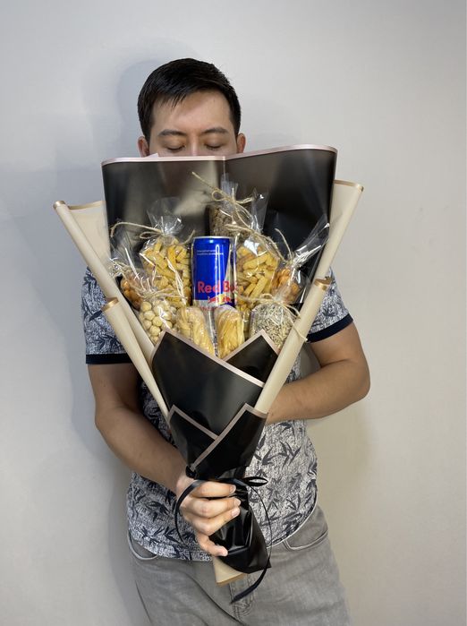 Киндер торт/денежный букет/мужской букет