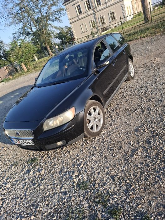 Vand  volvo v50 an 2007 motor 1.6 diesel perfect functional acte la zi fiscal