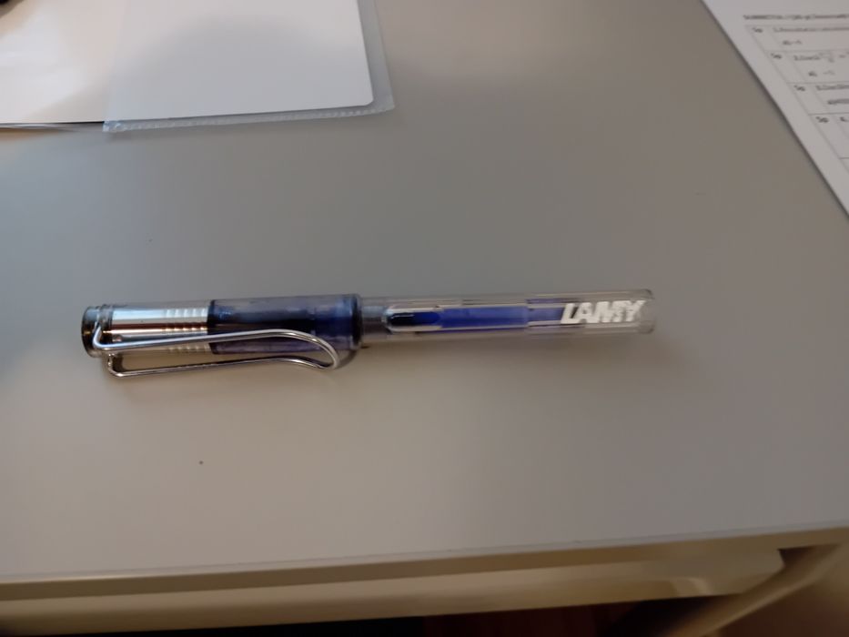 Stilou Lamy transparent