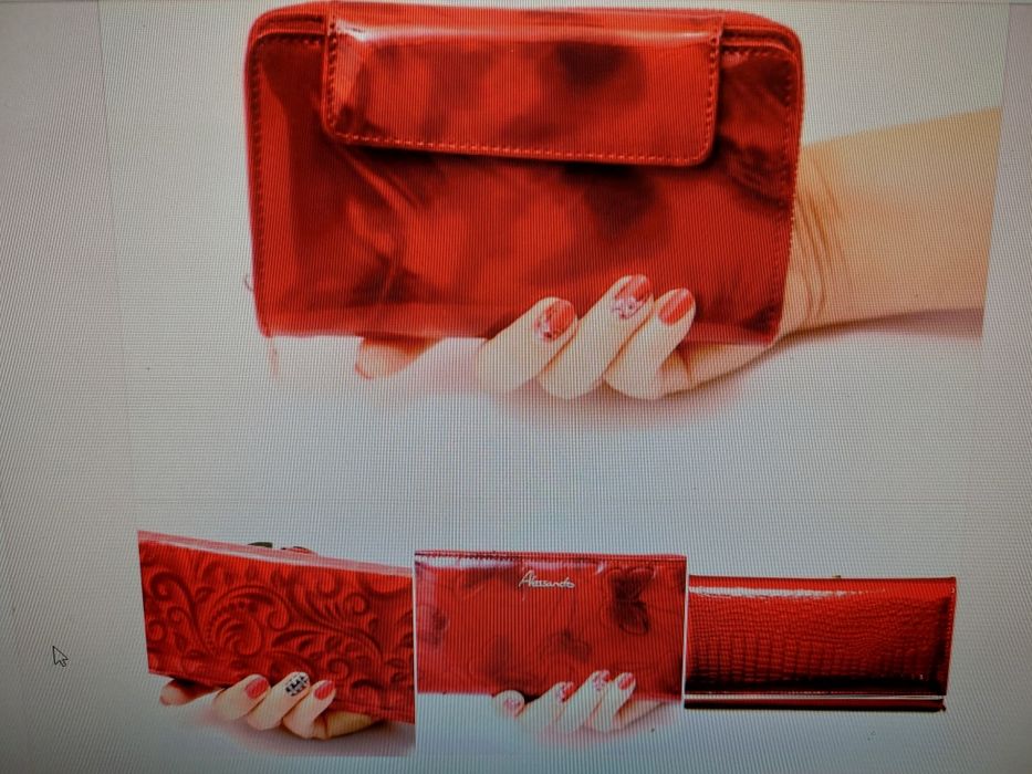 Страхотни червени дамски портмонета, естествена кожа.