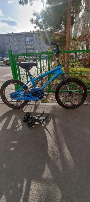Продам ведосипед 4х-колесный