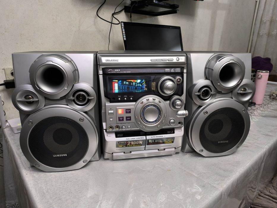 Продам музыкальный центр Самсунг