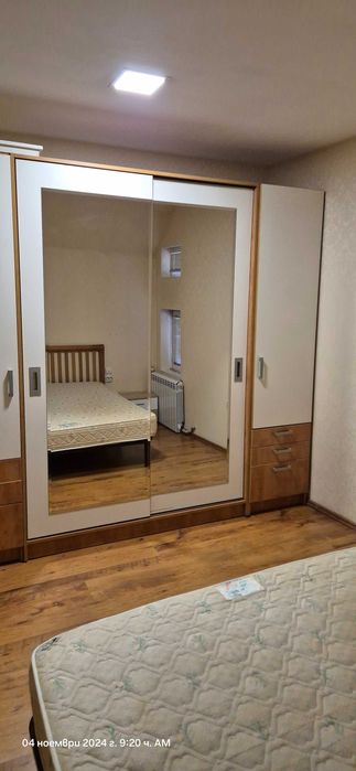 Дава се под наем Двустаен апартамент в Варна, Център - 85 кв.м за 400 € - Снимка #3