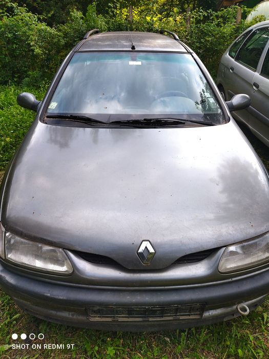 Ситроен Ксара Пикасо и Рено Лагуна 1