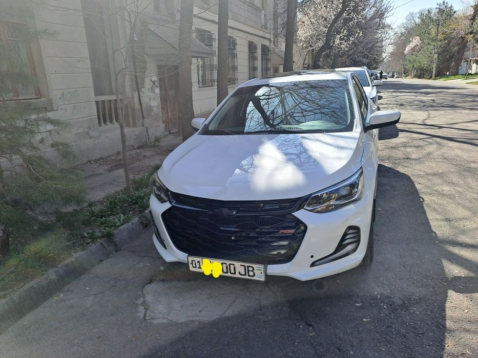 Onix premier 2 2023 sotiladi