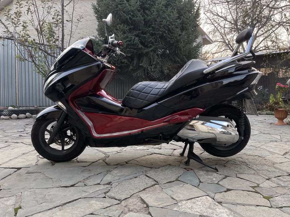 Продам максискутер хонда форза