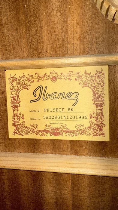 Chitară Ibanez model electro