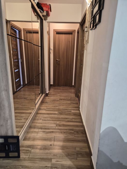 Apartament 3 camere de vanzare Ploiesti