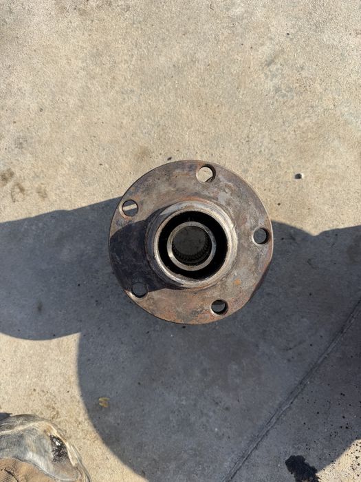 Предна и задна лагер-главина за Ford Transit 2.4 TDCi (2006–2014) RWD