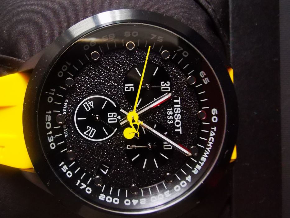 Продавам НОВ Tissot T-Race Cycling TdF 
колекция T-Race Cycling Vuelta 2023 SPECIAL EDITION
колекция T-Race Cycling Vuelta 2023 SPECIAL EDITION