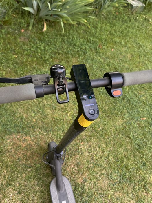 Trotinetă Electrică Xiaomi Mi Scooter Essential – Stare Foarte Bună + Husă si încarcator Inclus