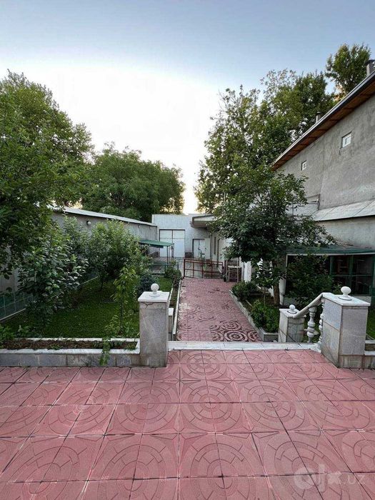 Mirzo Ulug'bek, Buyuk ipak yo'li kochasida Uchastka sotiladi