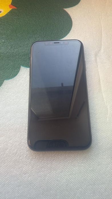 IPhone 11 в хорошем состоянии