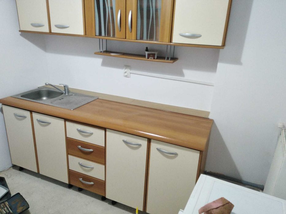 Inchiriez 2 apartamente la casa!