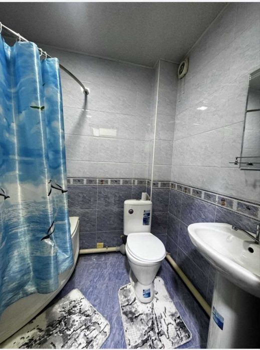 ШАХАР МАРКАЗИДА 1 хонали квартира сотувда