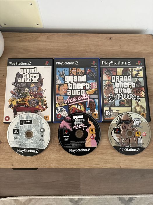 Gta 3  / Gta Vice City  / Gta San Andreas Ps2