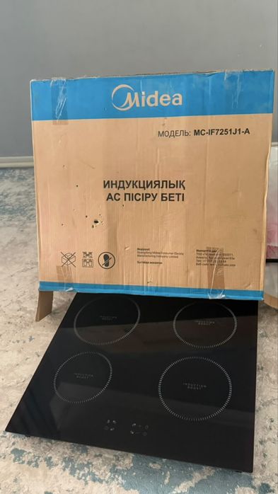 Индукционная варочная панель Midea