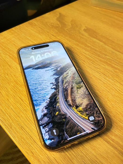 iPhone 15 pro 256 gb