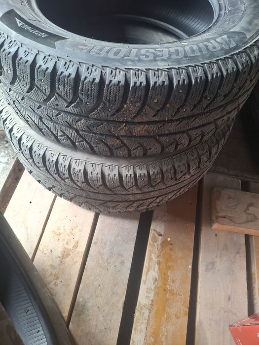 Продам шины комплект зима лето