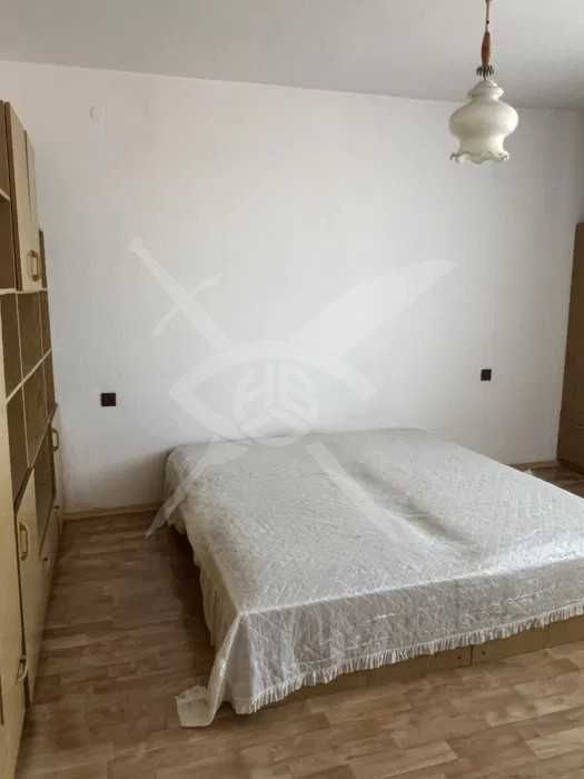 Продава се Тристаен апартамент в Асеновград - 160 кв.м за 1313 €/кв.м - Снимка #1