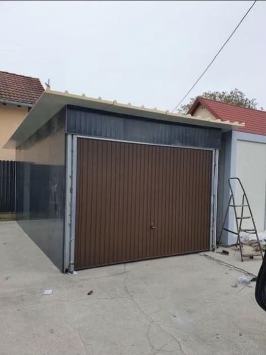 Vand garaje auto din structura metalica cu panou Sandwich