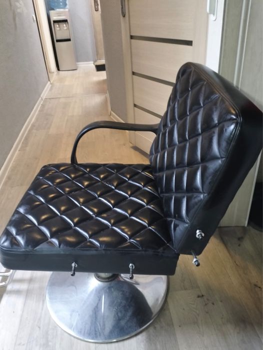 Кресло парикмахерское